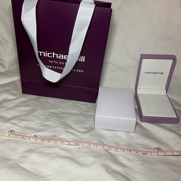 ‼️Sale‼️MichaelHill- Key pendant &necklace - Picture 4 of 4